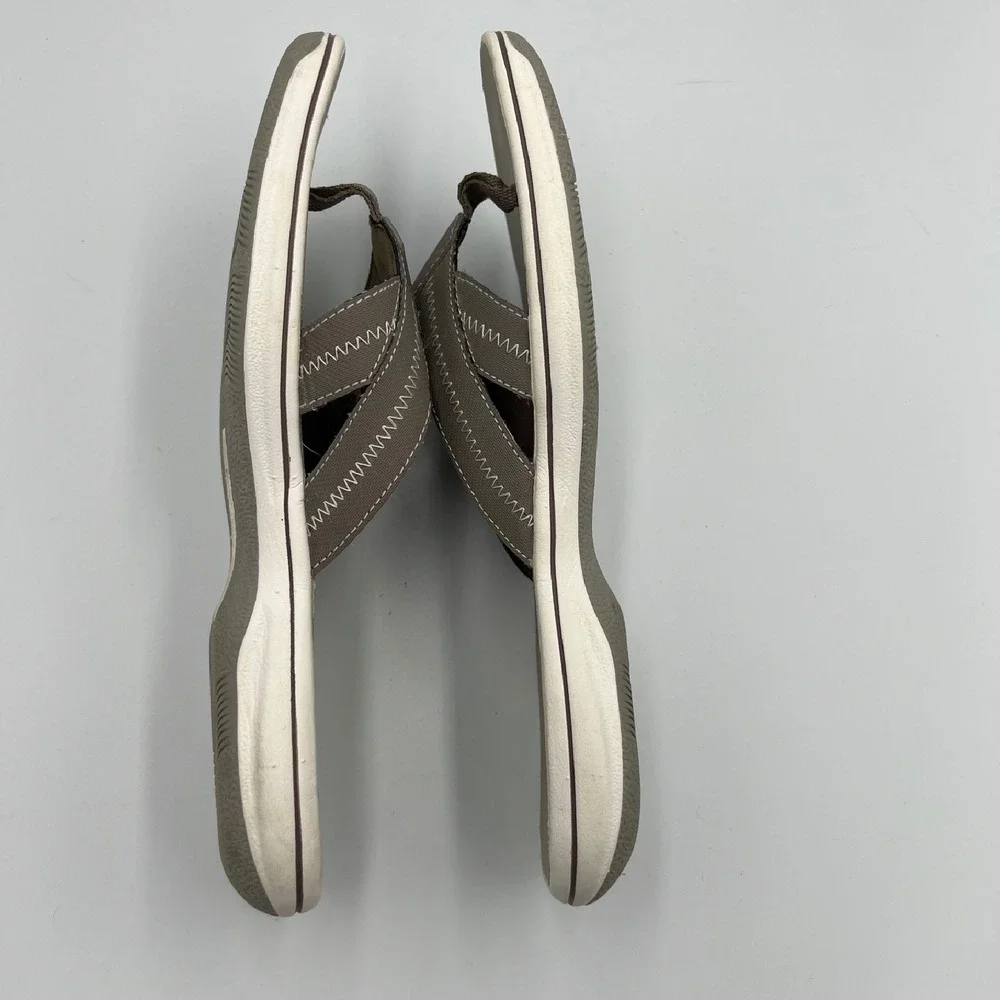 Women's Clarks Breeze Sea Flip Flops Taupe Size‎ 9 adjustable comfort sandals